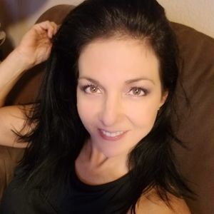 Meet your Posher, Joy